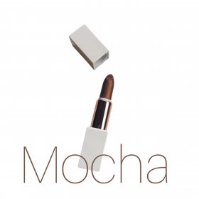 Rewitalizująca pomadka do ust